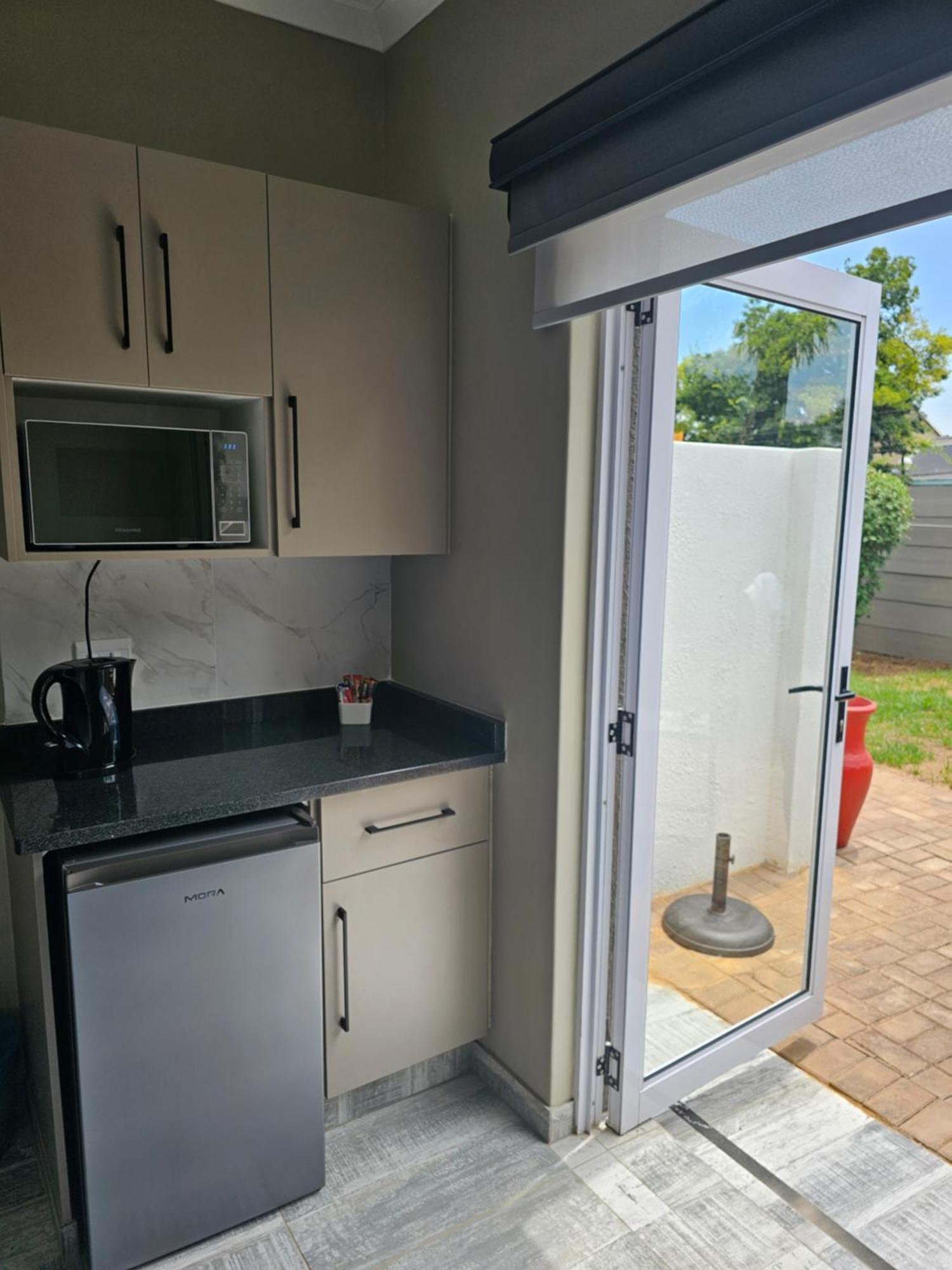 The Armagh Guesthouse Boksburg Eksteriør bilde